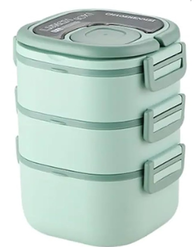 Green triple layer lunch